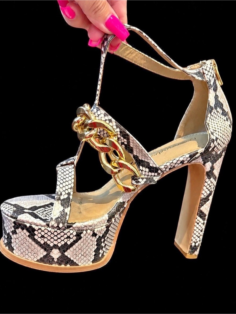 Platform Heels in Black & White Like New